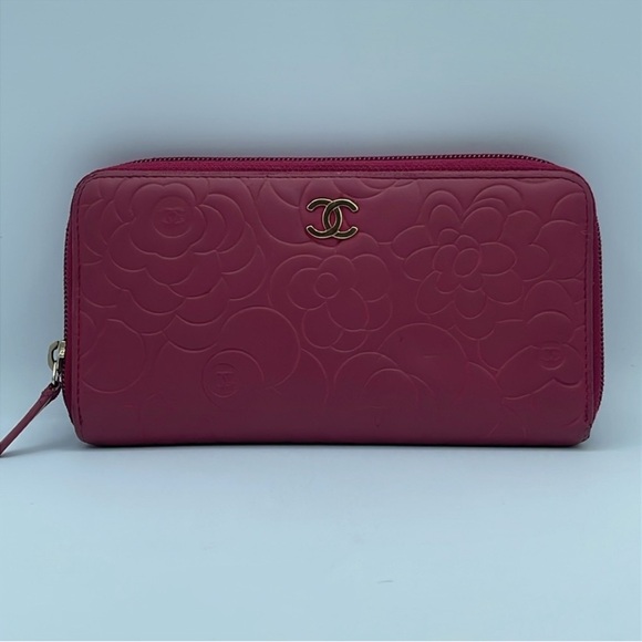 Chanel Pink Camelia Embossed Zip Wallet - Picture 3 of 14